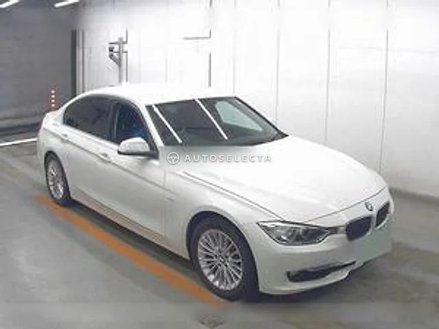 BMW 3 Series 2014, auction grade 4