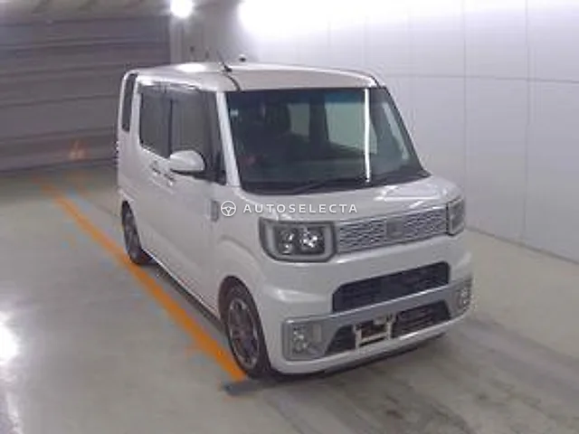 Daihatsu Wake 2015, auction grade 3