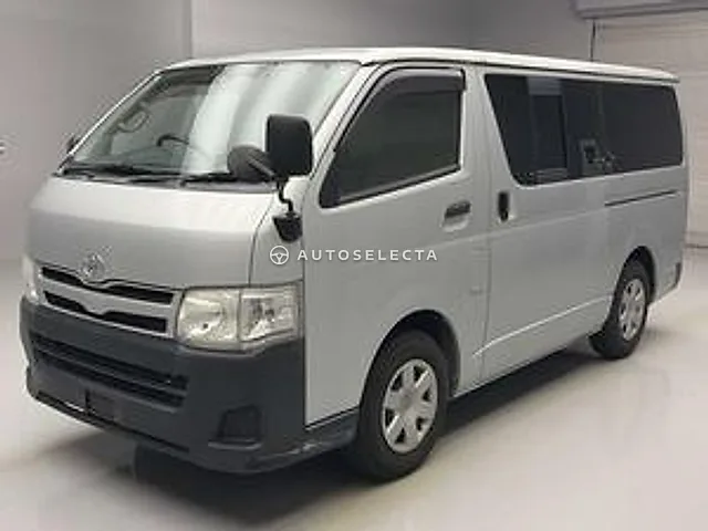 Toyota Hiace Van 2012, auction grade RA