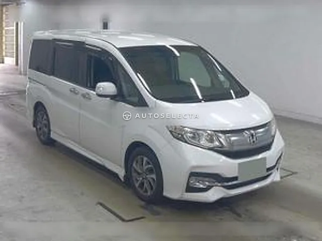 Honda Stepwgn Spada 2015, auction grade 4.5
