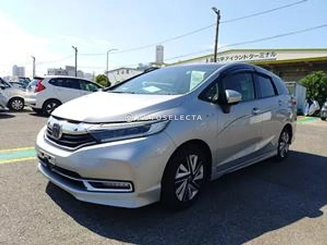 Honda Shuttle 2019, auction grade 3.5