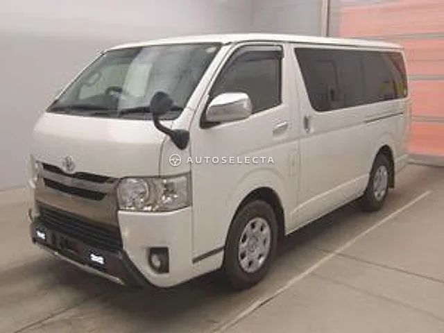 Toyota Hiace Van 2015, auction grade 3.5