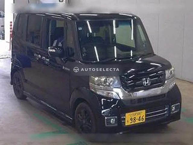 Honda N-BOX Custom 2017, auction grade 4