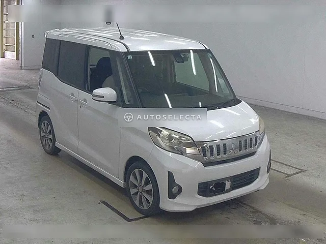 Mitsubishi eK Space Custom 2015, auction grade 3.5