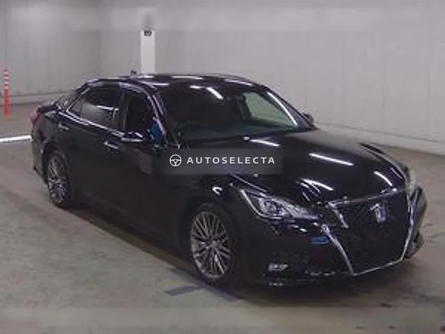 Toyota Crown Hybrid 2015, auction grade 3.5