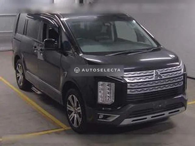 Mitsubishi Delica D:5 2019, auction grade 4