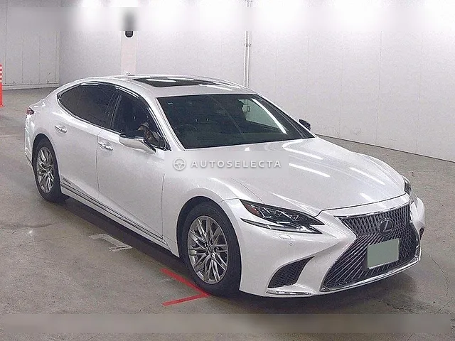 Lexus LS 2018, auction grade 3.5