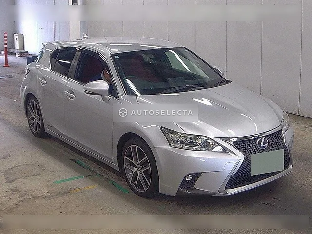 Lexus CT 2014, auction grade 4