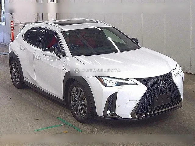 Lexus UX 2019, auction grade 3.5