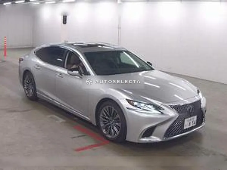 Lexus LS 2018, photo 1 of 4
