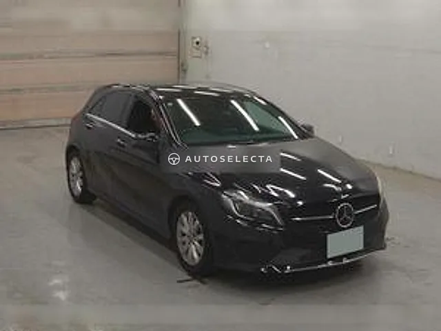 Mercedes-Benz A-Class 2018, auction grade 4