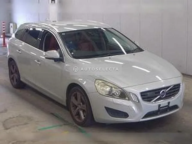 Volvo V60 2011, auction grade 4