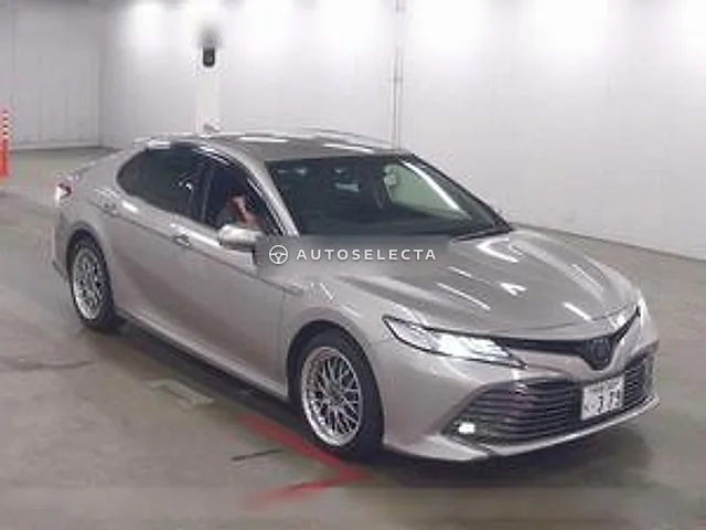 Toyota Camry 2020, auction grade 3.5