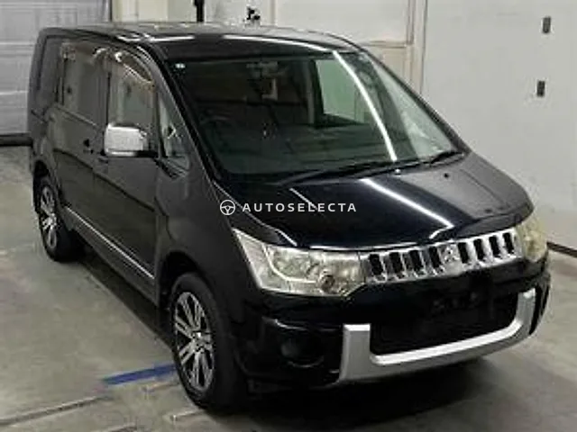 Mitsubishi Delica D:5 2007, auction grade 3.5