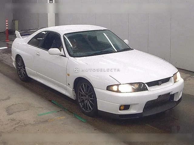 Nissan Skyline GT-R V-Spec 1995, auction grade 3.5