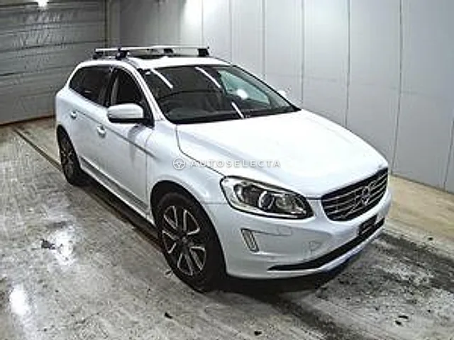 Volvo XC60 2016, auction grade 3.5