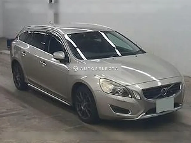 Volvo V60 2011, auction grade 4.5