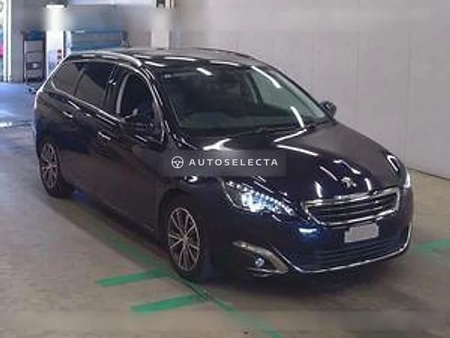 Peugeot 308 2015, auction grade 3.5