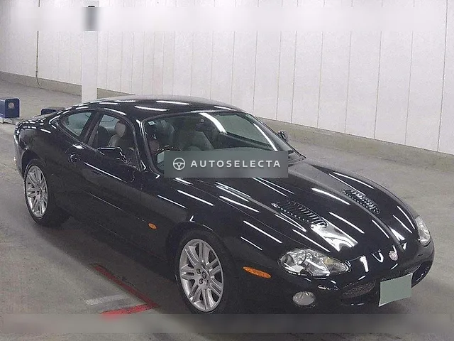 Jaguar XK 2001, auction grade 4