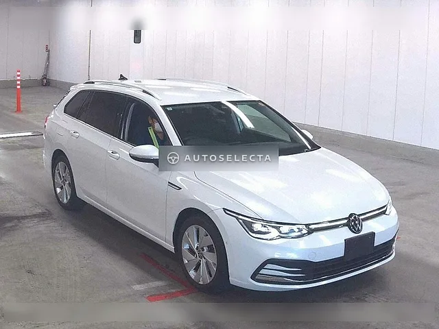 Volkswagen Golf Variant 2021, auction grade 5
