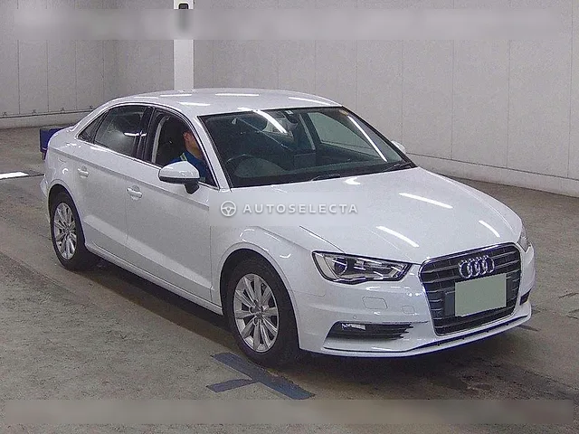 Audi A3 Sedan 2014, auction grade 4
