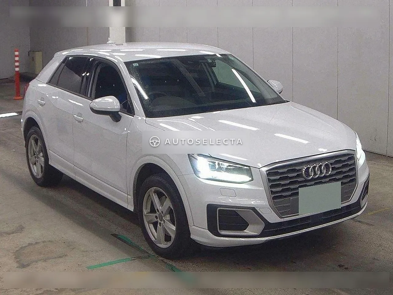 Audi Q2 2017, photo 1 of 6