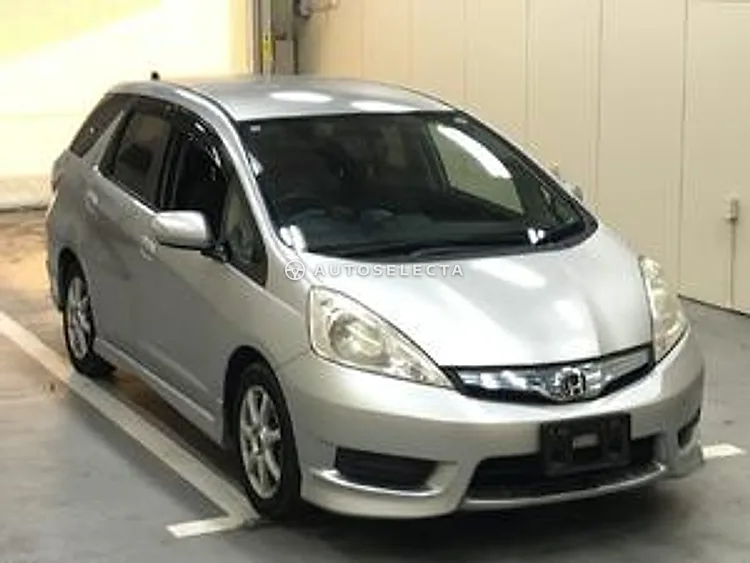 Honda Fit Shuttle 2011, photo 1 of 4