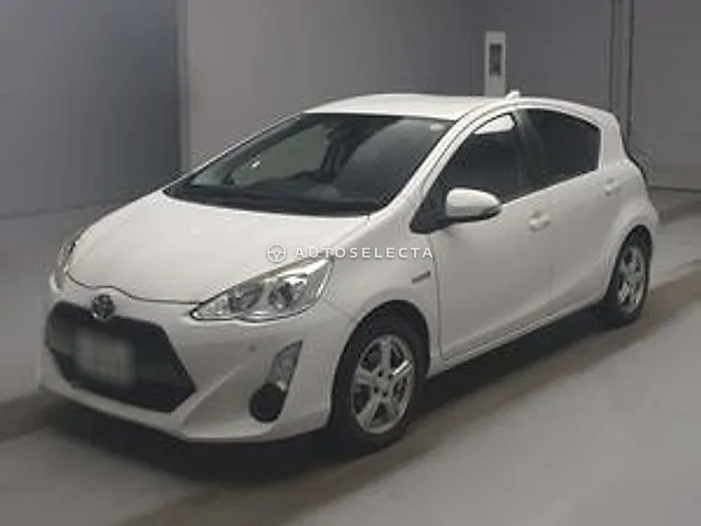 Toyota Aqua 2016, auction grade 4