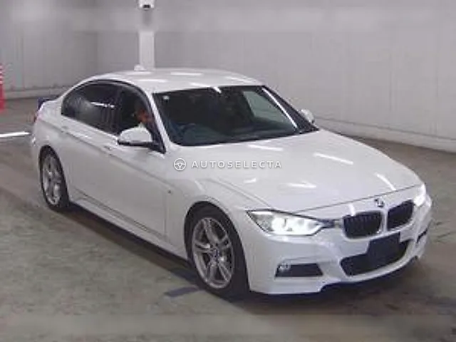 BMW 3 Series 2015, auction grade 4