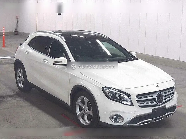 Mercedes-Benz GLA-Class 2017, auction grade 4.5