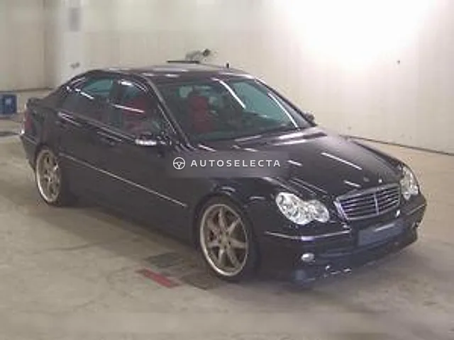 Mercedes-Benz C-Class 2004, auction grade 3.5