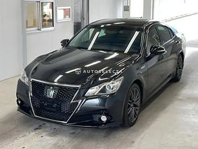 Toyota Crown Hybrid 2015, auction grade 3.5