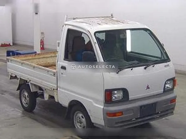 Mitsubishi Minicab Truck 1996, auction grade 3.5