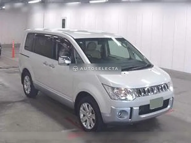 Mitsubishi Delica D:5 2014, auction grade 4