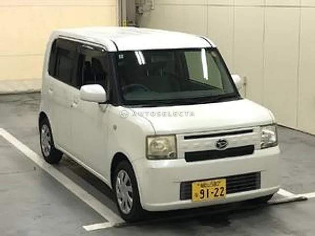 Daihatsu Move Conte 2012, auction grade R