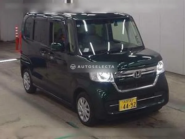 Honda N-BOX 2022, auction grade 4