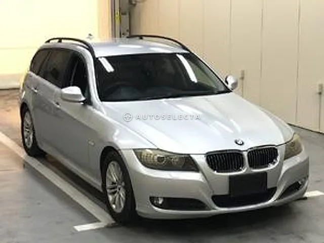 BMW 3 Series 2009, auction grade 4