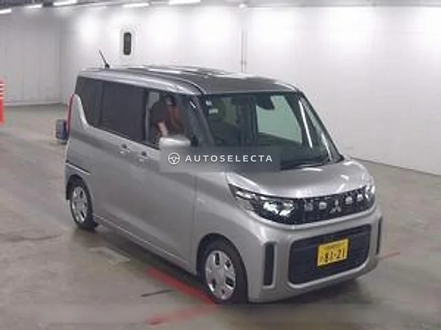 Mitsubishi eK Space 2025, auction grade 5