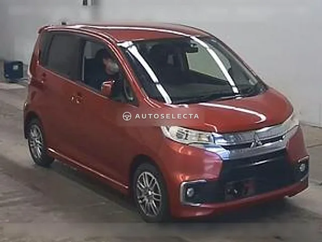 Mitsubishi eK Custom 2015, auction grade 3.5