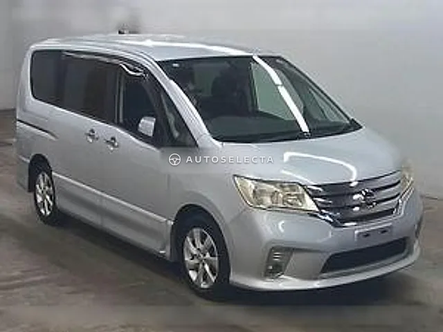 Nissan Serena 2011