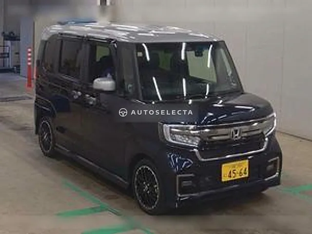 Honda N-BOX Custom 2023, auction grade 4.5