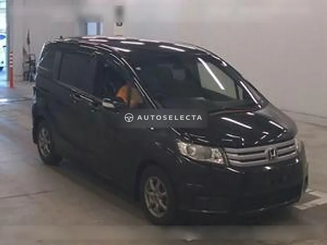 Honda Freed Spike 2012, auction grade 4