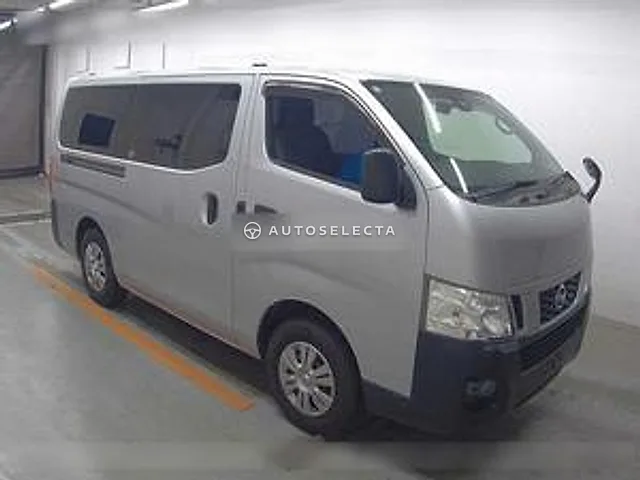 Nissan NV350 Caravan 2017, auction grade 3.5