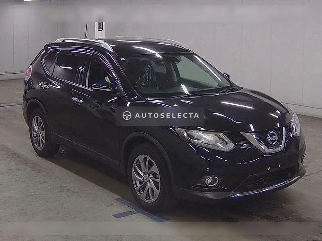 Nissan X-Trail 2017, auction grade 4