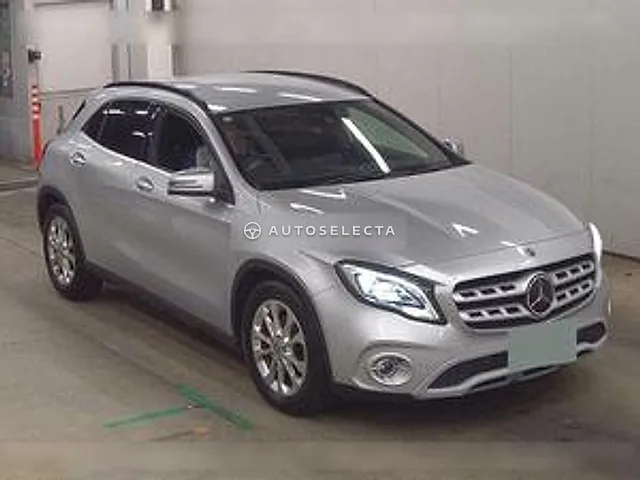 Mercedes-Benz GLA-Class 2019, auction grade 4