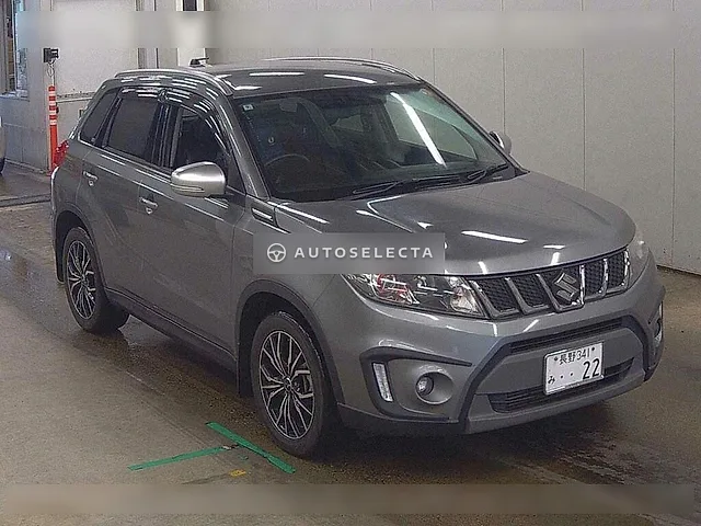 Suzuki Escudo 2018, auction grade 3