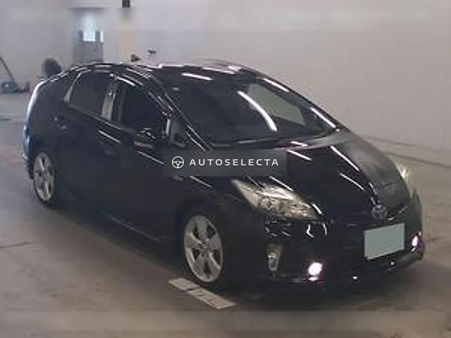 Toyota Prius 2013, auction grade 3.5