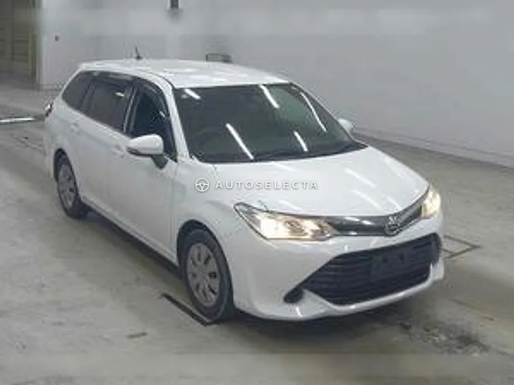 Toyota Corolla Fielder 2017, photo 1 of 1