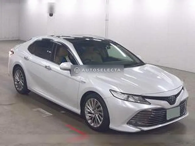 Toyota Camry 2017, auction grade 4