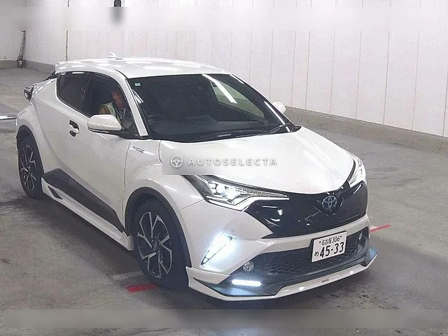 Toyota C-HR 2017, auction grade 4.5